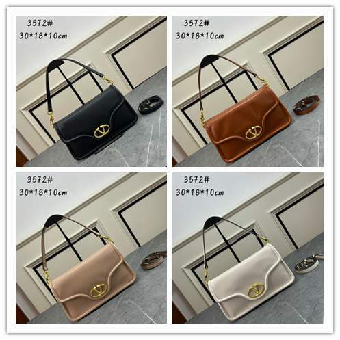 Picture of Valentino Handbags _SKUfw154192590fw